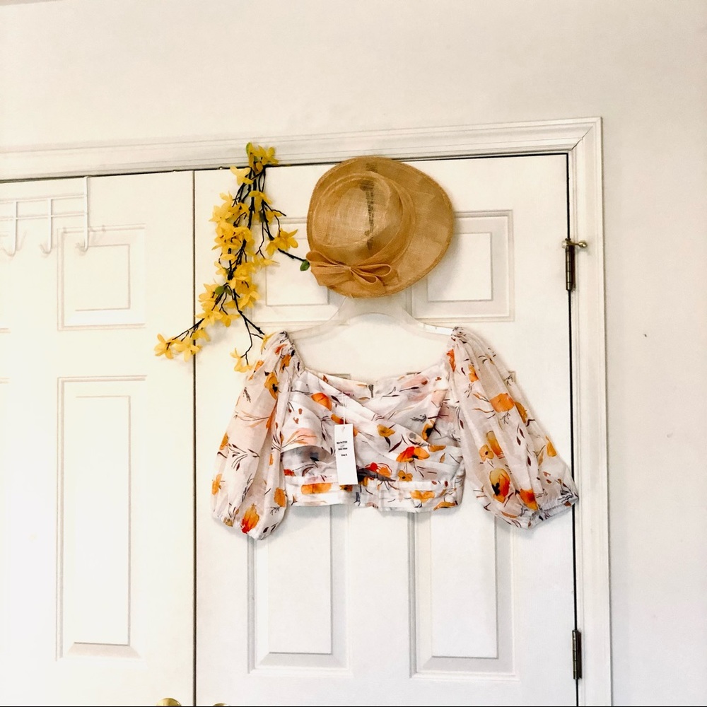 NWT La’ Ros Boho Balloon Sleeve Crop
